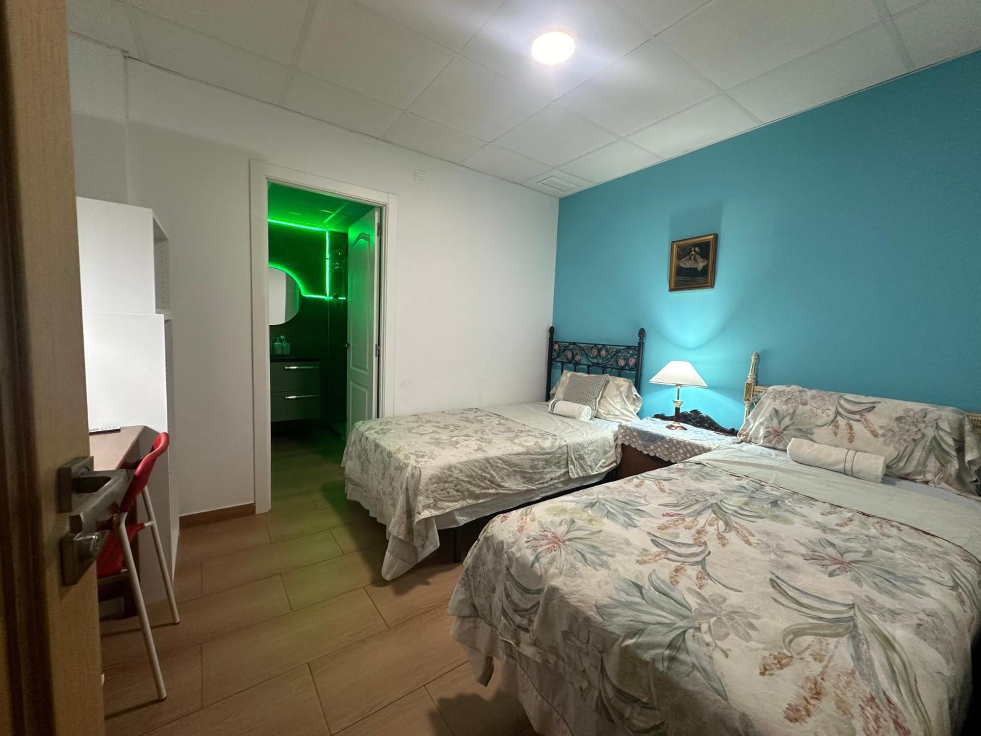 Mirador 5 Del Mercado Central - Habitacion Con Bano Privado En El Centro De La Ciudad Vella Валенсия Екстериор снимка